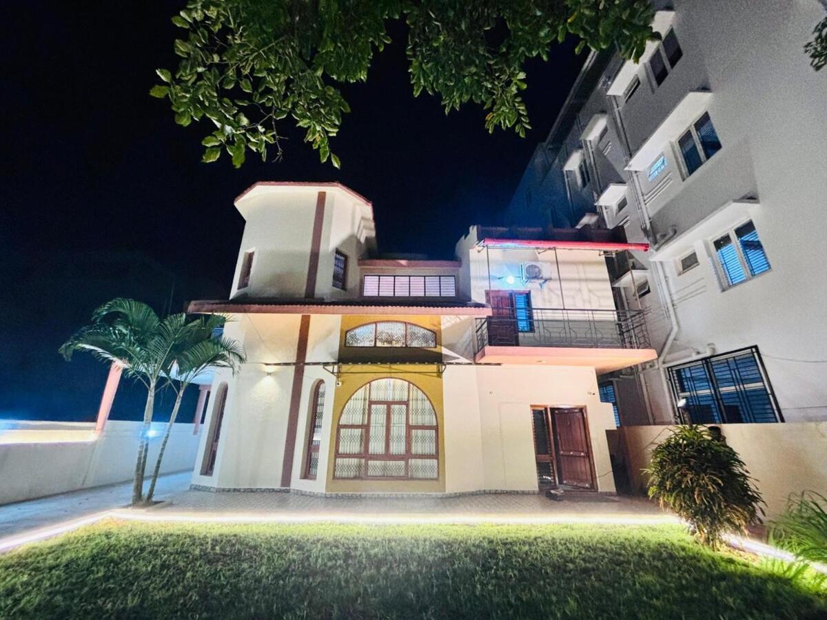 Majestic Villa 5Bhk Ac Bunglow Maiçor Exterior foto